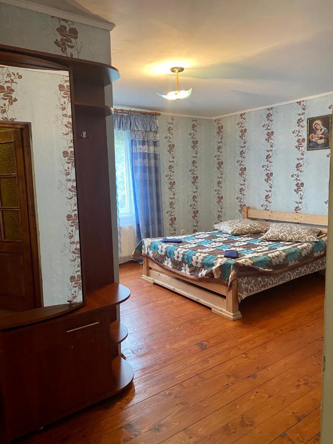 Medova Hata Verkhnyaya Rozhanka Exterior foto